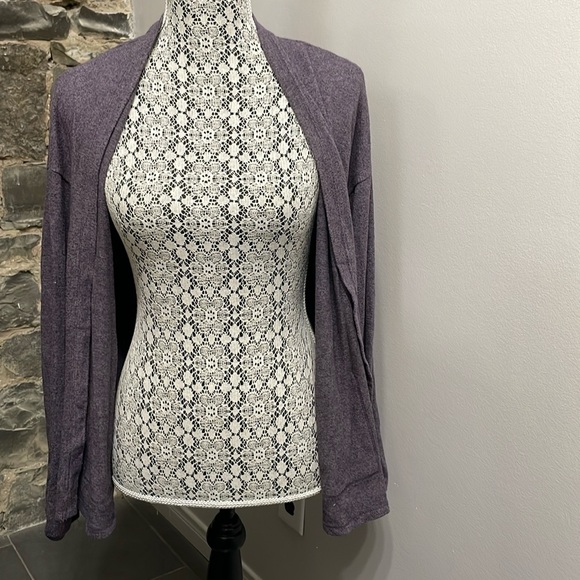 American Eagle Soft and Sexy Plush Violet Cardigan - Picture 3 of 6